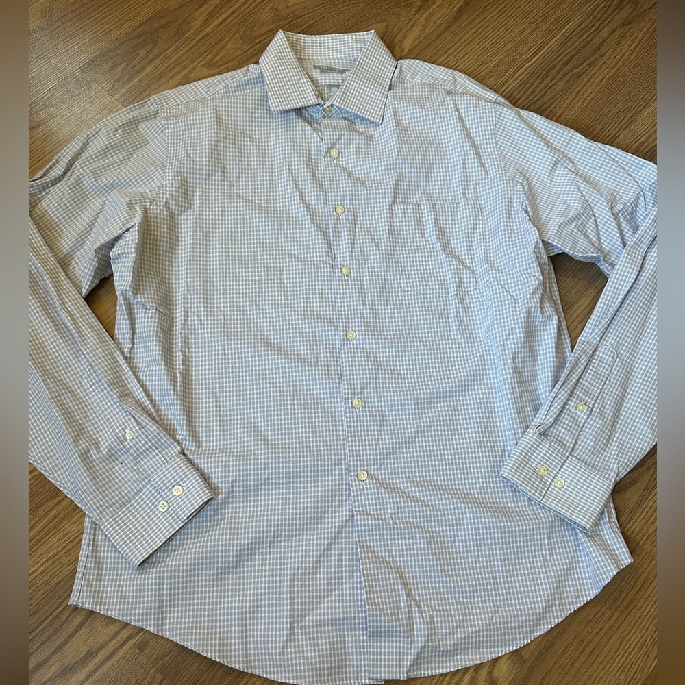 Men’s Van Heusen Fitted Button Down Dress Shirt - Light Blue - 36/37, 16.5 Neck